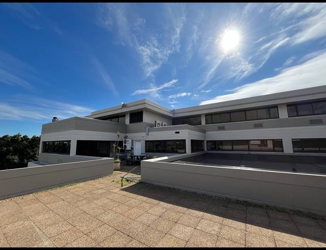 222M² OFFICE TO LET IN PINELANDS